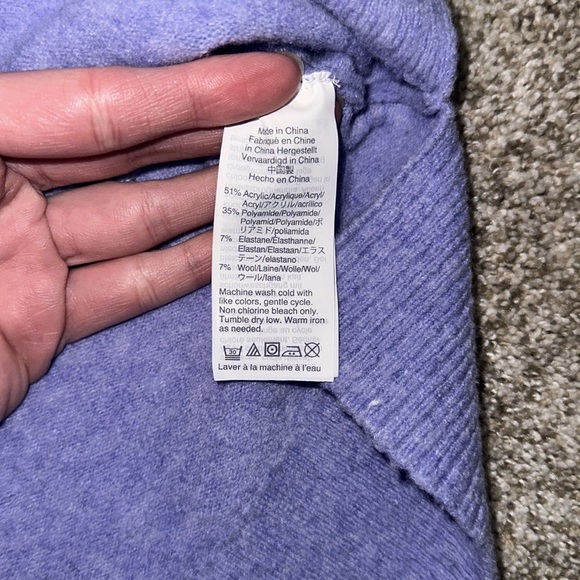 J. crew ultra soft wool blend periwinkle crew neck sweater, Medium - Picture 9 of 10